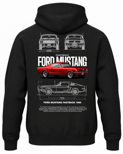 Czarna bluza z kapturem z nadrukiem Forda Mustanga Fastback z 1965 roku