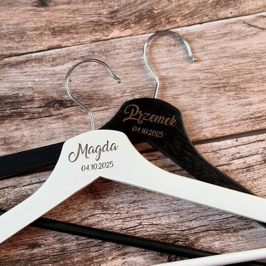 Wieszaki ślubne z grawerem