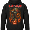 Czarna bluza z kapturem z napisem Iron Maiden i Eddiem wśród płomieni na plecach